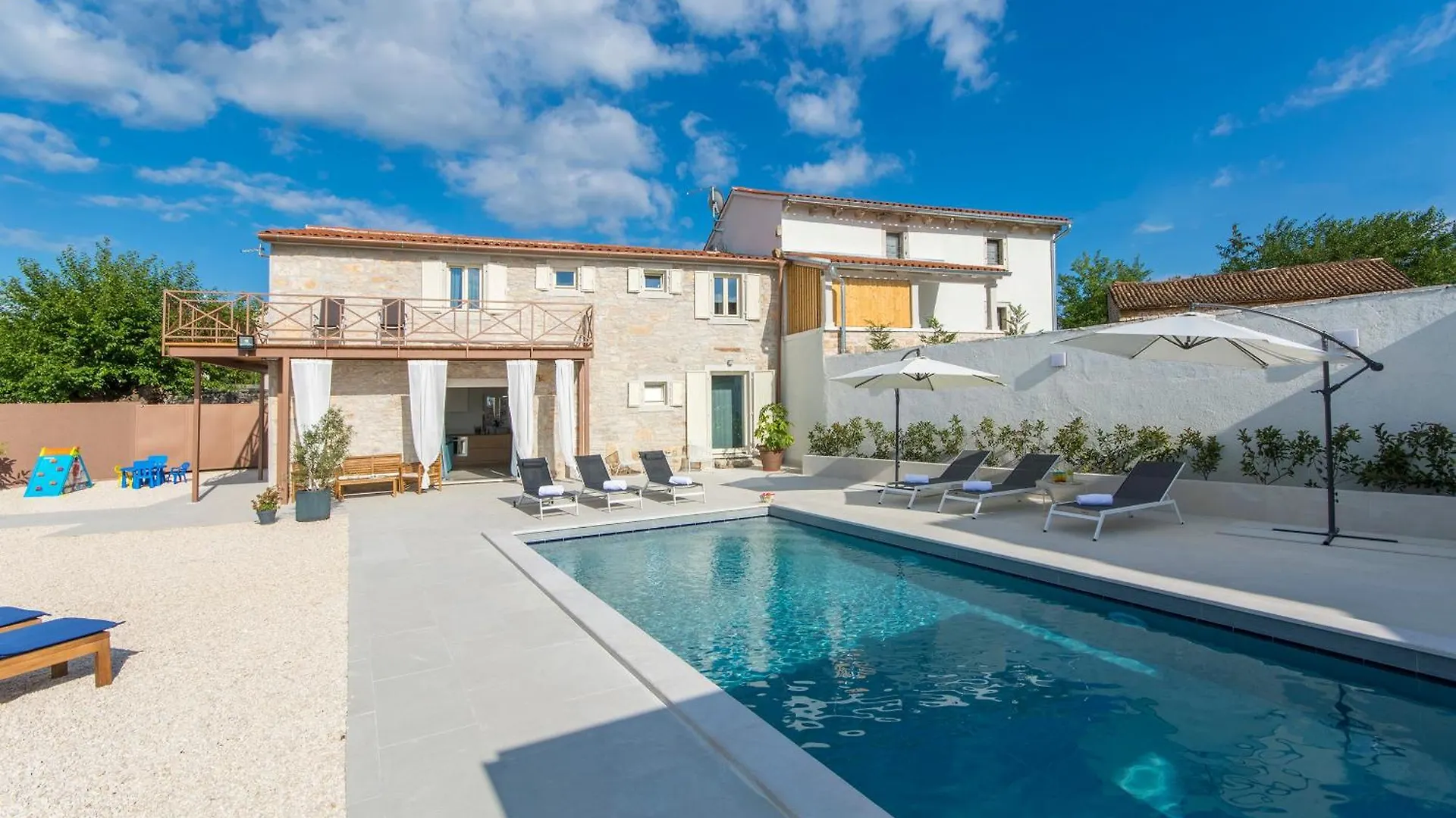 Villa Famiglia Selina